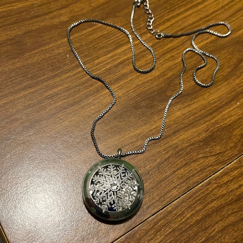Snowflake Necklace